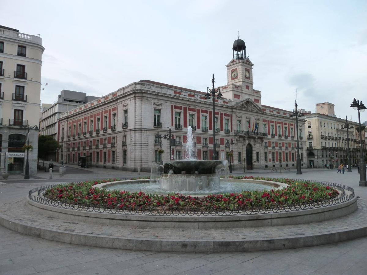 Hostal Castilla I Atocha Hotel Madrid Exterior photo